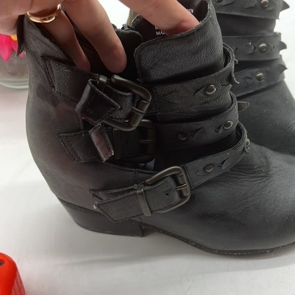 OTBT Valley View Dark Brown Ankle Bootie Size 8. BAB2398F - Picture 2 of 8